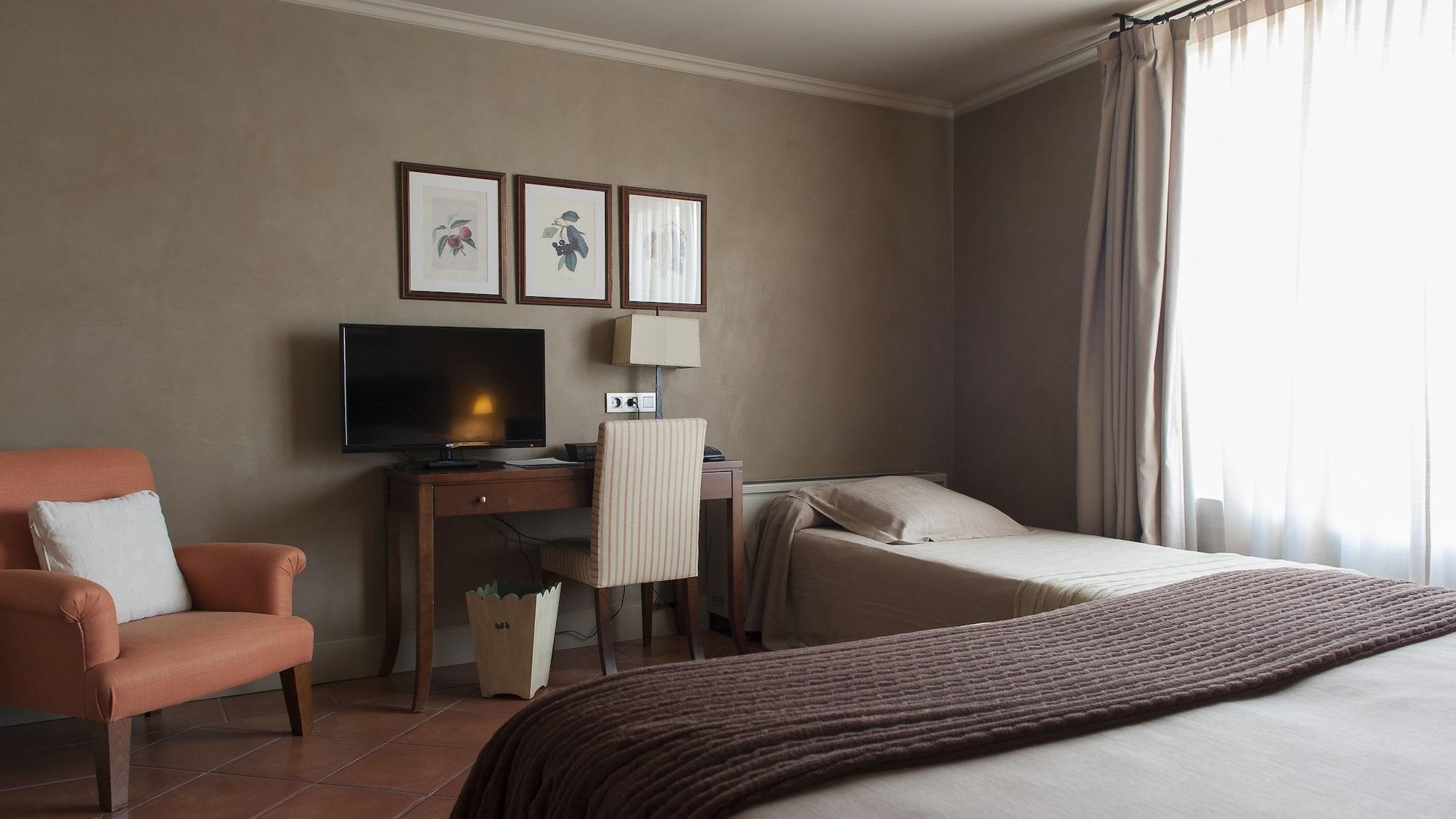 Bremon Boutique Hotel By Duquessa Hotel Collection Cardona Ngoại thất bức ảnh