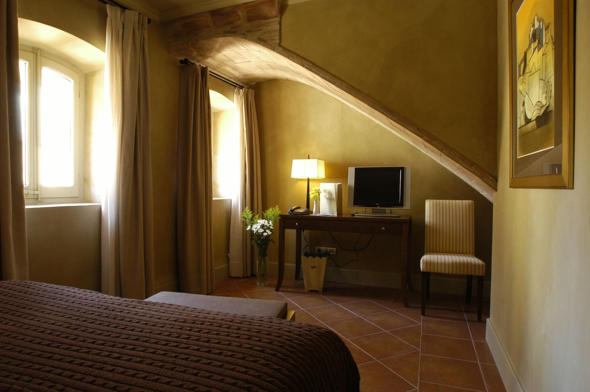 Bremon Boutique Hotel By Duquessa Hotel Collection Cardona Phòng bức ảnh