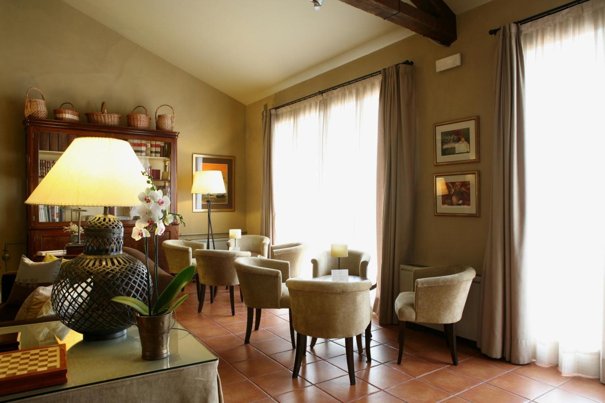 Bremon Boutique Hotel By Duquessa Hotel Collection Cardona Ngoại thất bức ảnh
