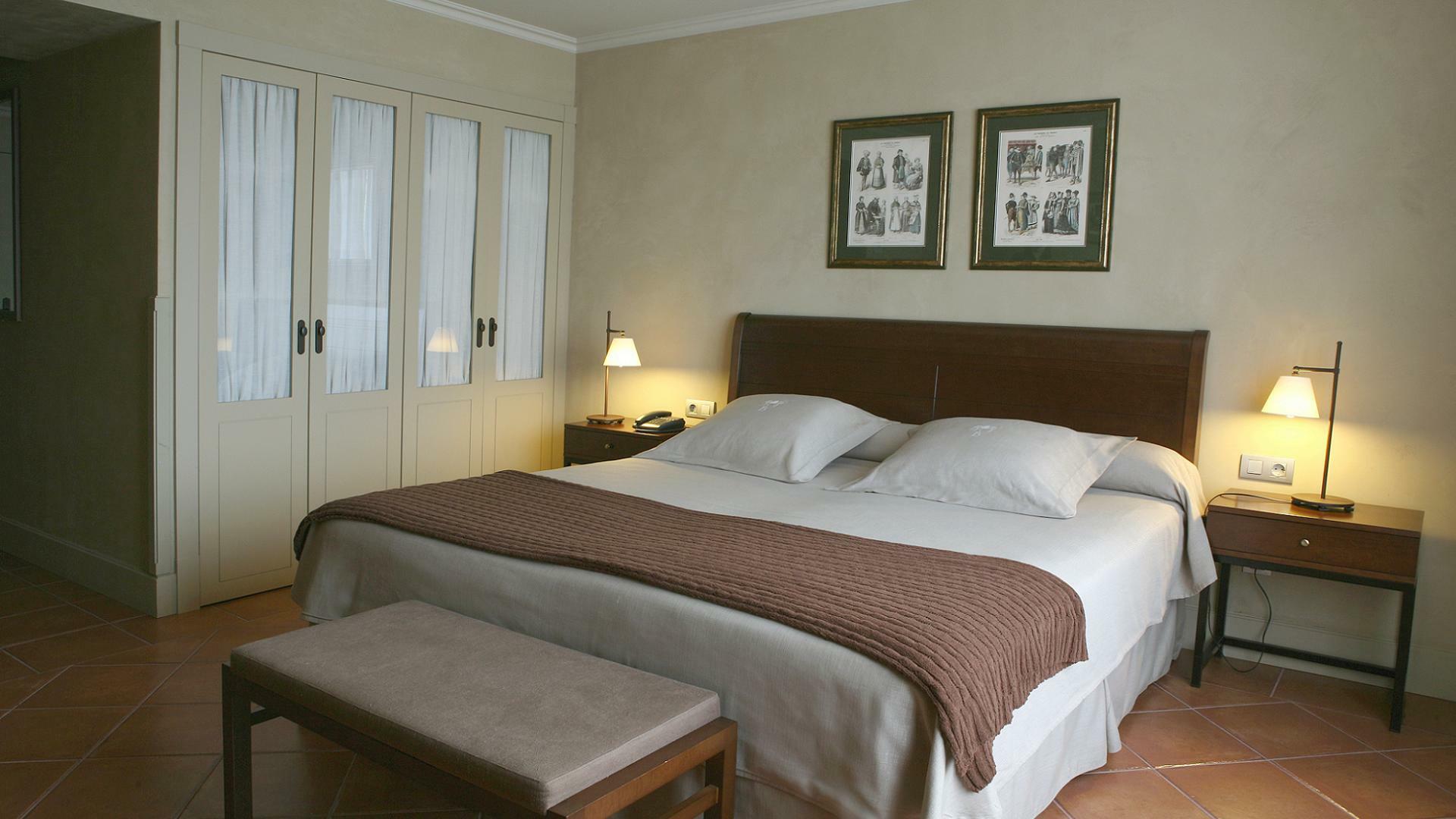 Bremon Boutique Hotel By Duquessa Hotel Collection Cardona Ngoại thất bức ảnh